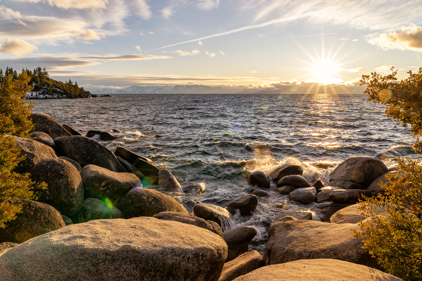 An image depicting the trail Scott Peak via Tahoe Rim Trail and its surrounding area.