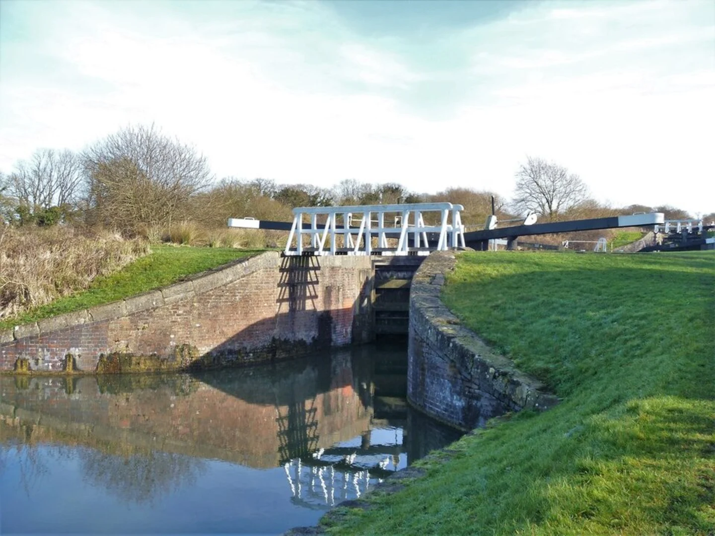 An image depicting the trail Devizes and Caen Hill Locks Loop and its surrounding area.