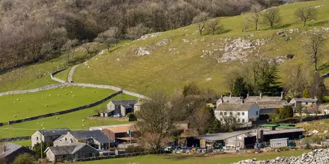 An image depicting the trail Clapham - Oxenber Woods - Feizor and Settle and its surrounding area.