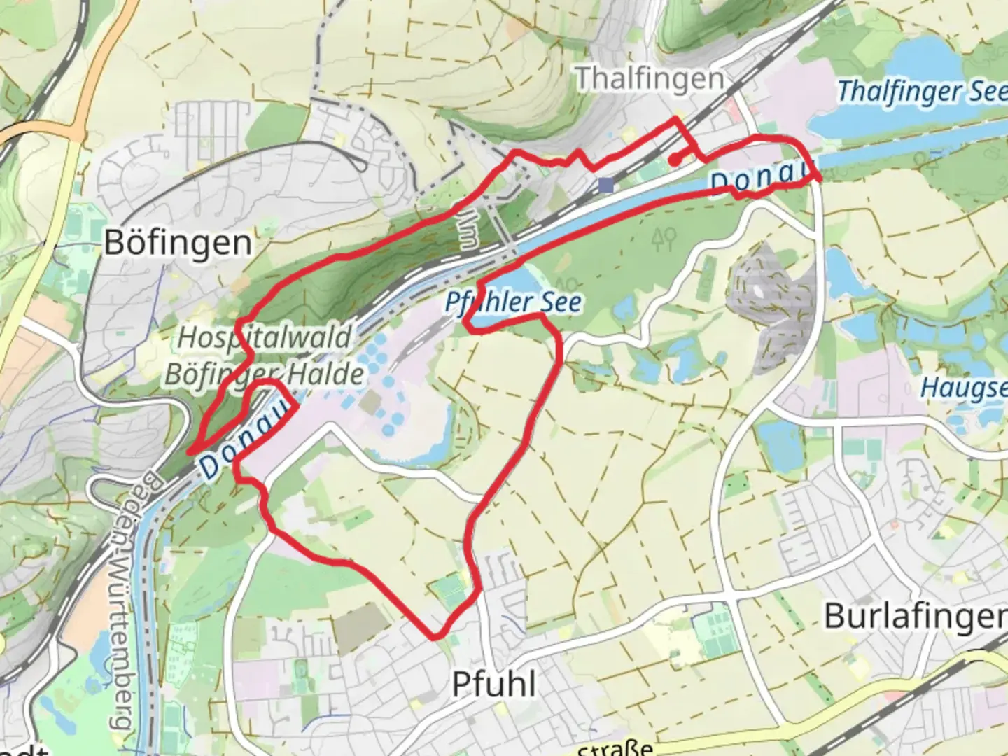 An image depicting the trail Donau and Pfuhler See Loop and its surrounding area.