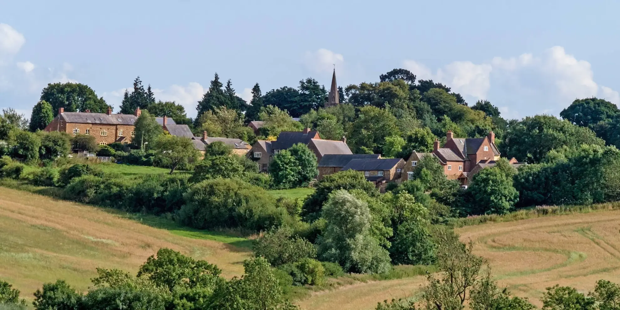 An image depicting the trail Burrough Hill and Somerby from Twyford and its surrounding area.