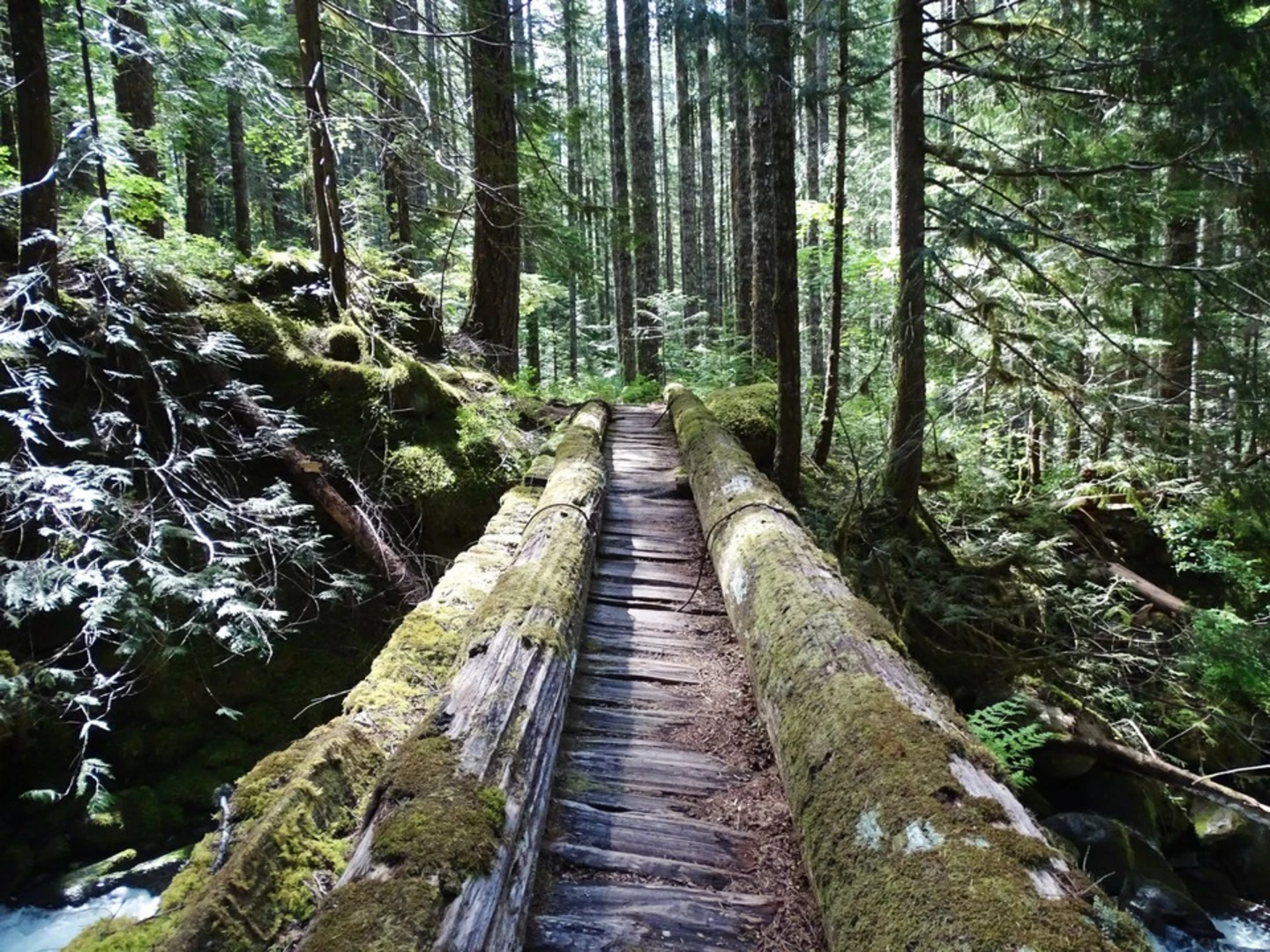 An image depicting the trail Necklace Valley Trail and its surrounding area.