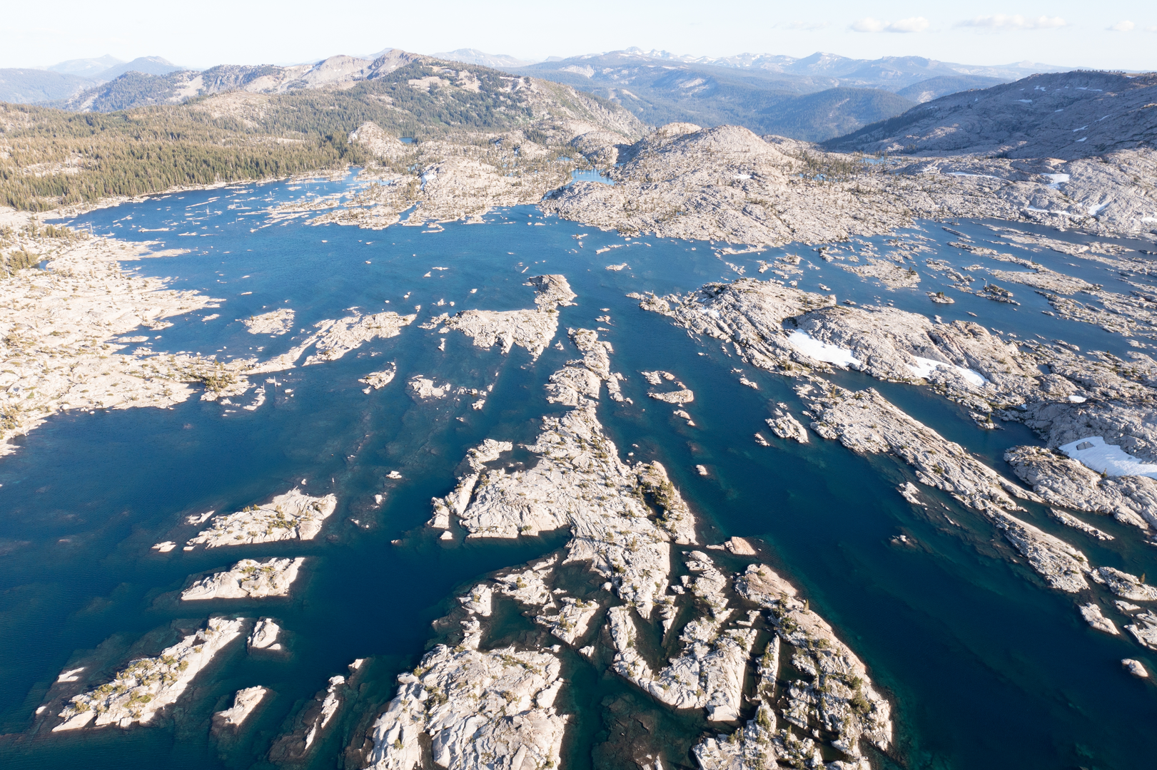 An image depicting the trail Tamarack, Lake Aloha, Susie Lake and Mount Tallac Loop Trail and its surrounding area.
