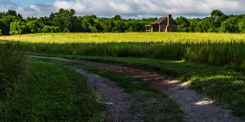 An image depicting the trail Frisco Highline Trail and its surrounding area.