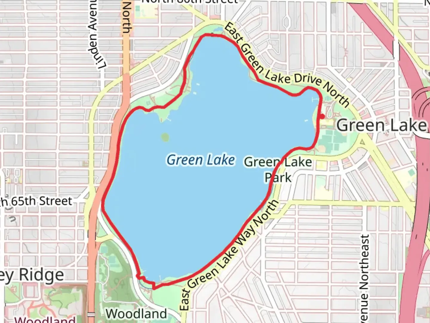An image depicting the trail Green Lake Loop and its surrounding area.