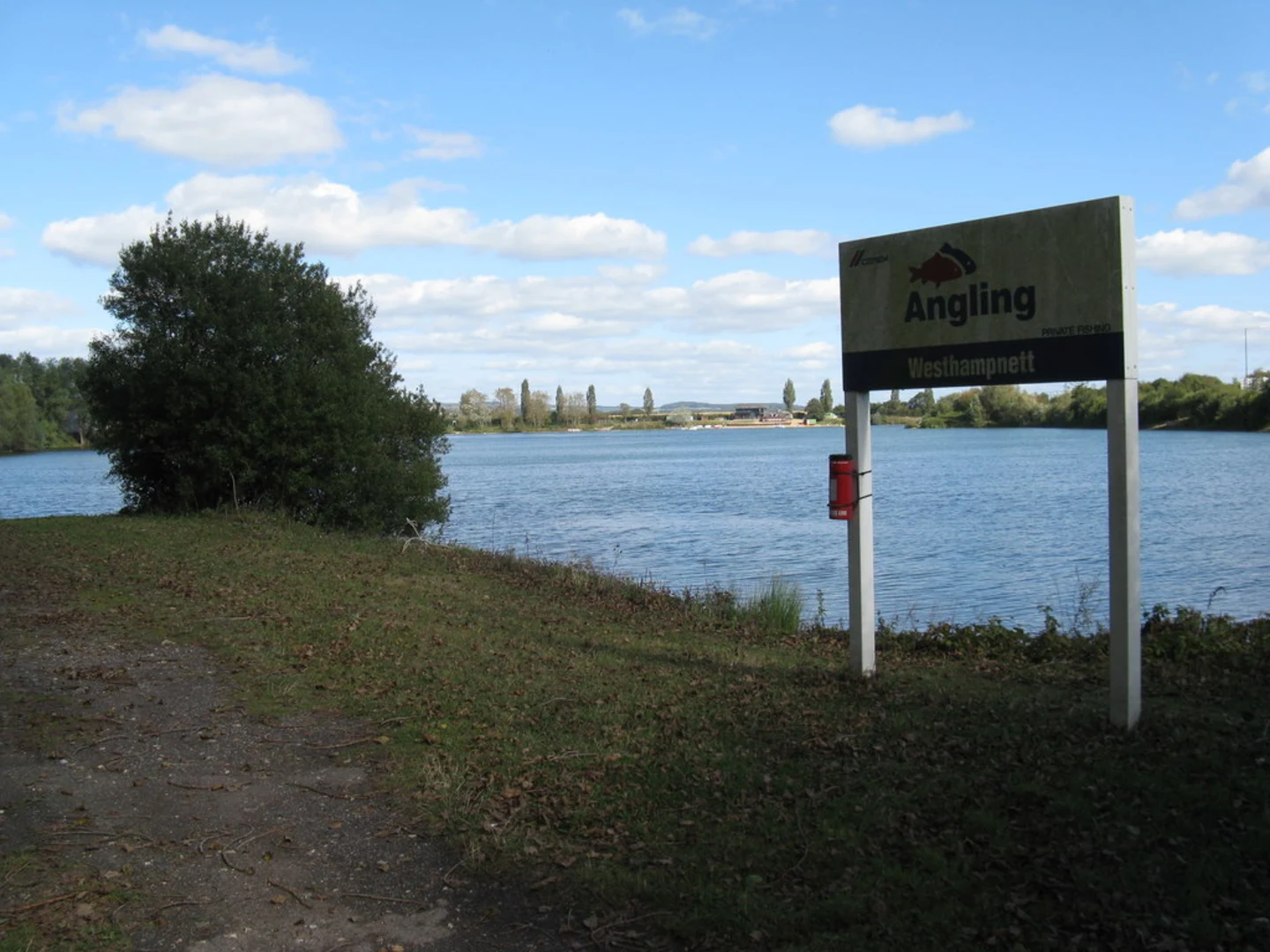 An image depicting the trail Westhampnett Walk and its surrounding area.