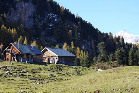 An image depicting the trail Kufstein Summit Tour and its surrounding area.