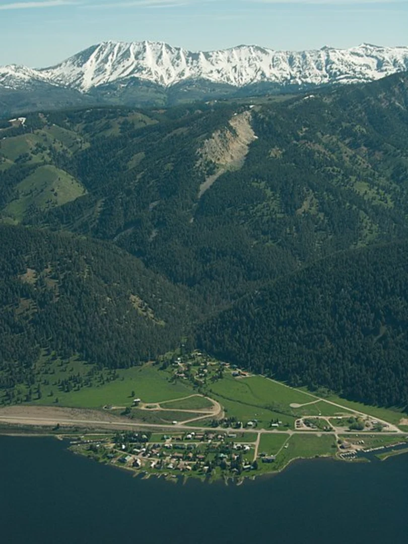 An image depicting the trail Kirkwood Trail and its surrounding area.