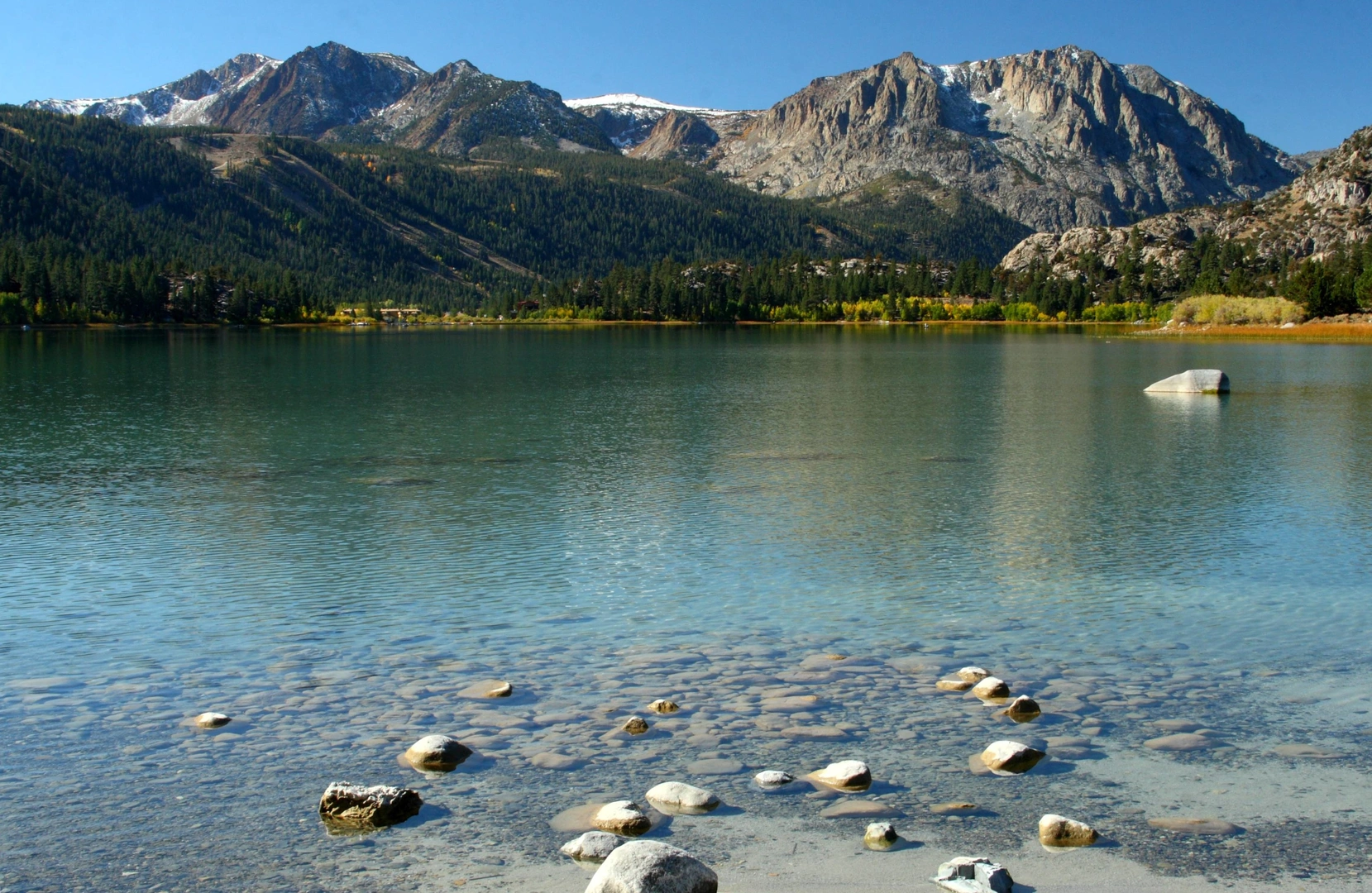 An image depicting the trail Yost Creek and June Lake Trail and its surrounding area.