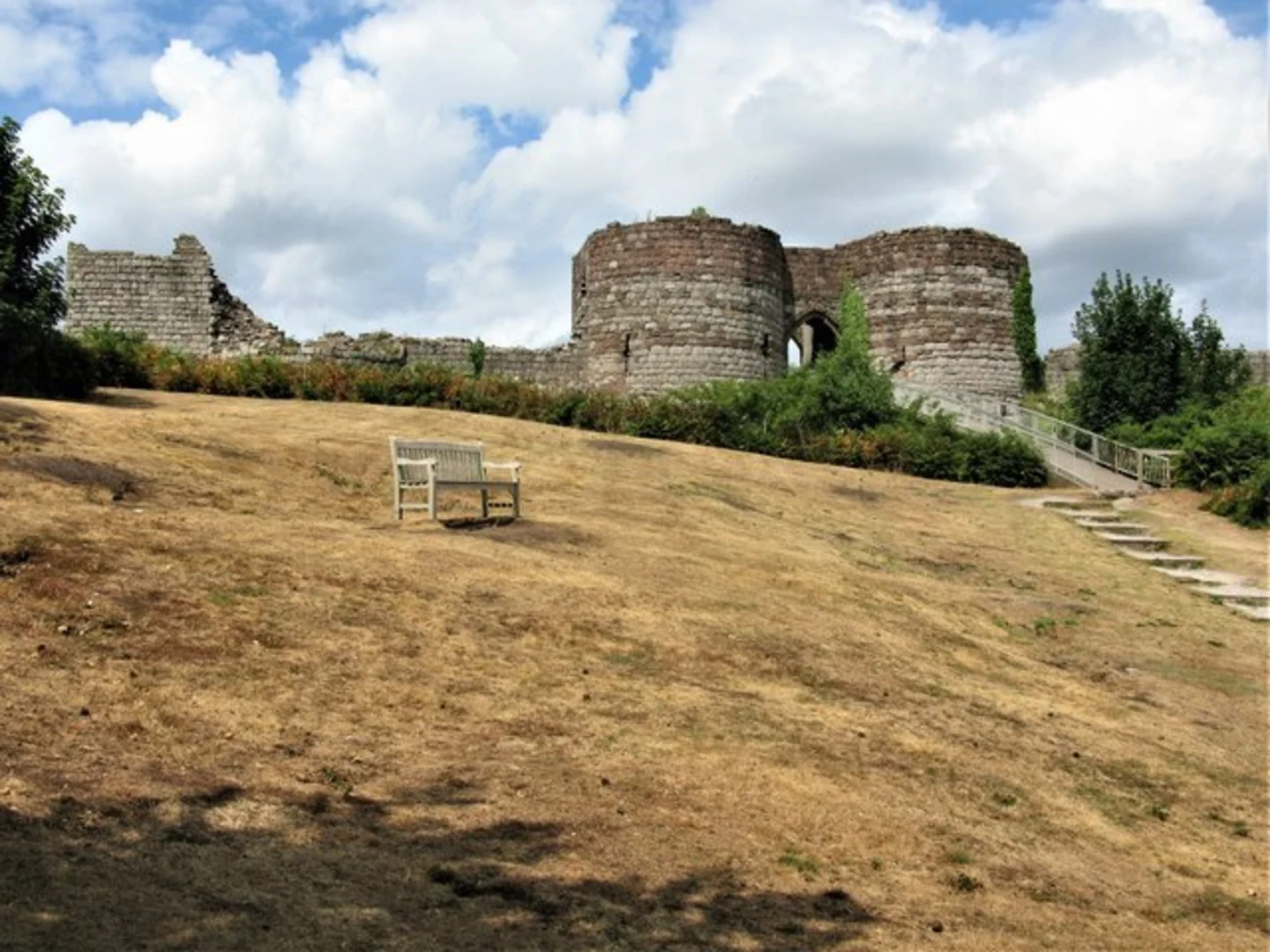 An image depicting the trail Beeston Castle Loop and its surrounding area.