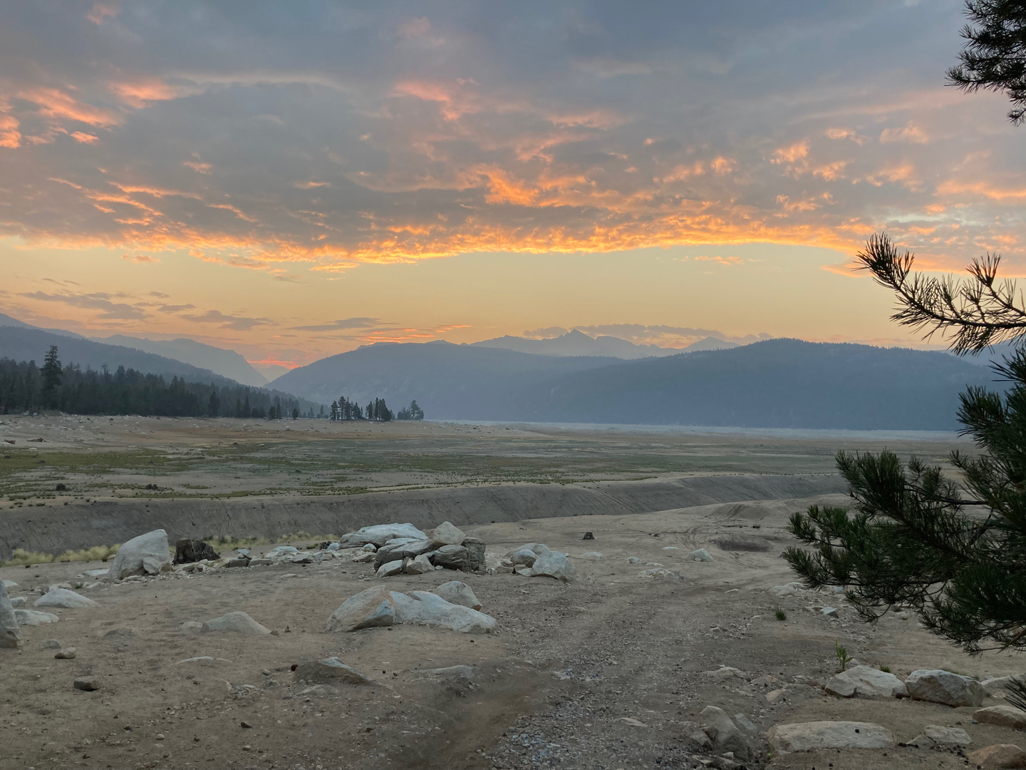 An image depicting the trail Warm Creek Trail and its surrounding area.