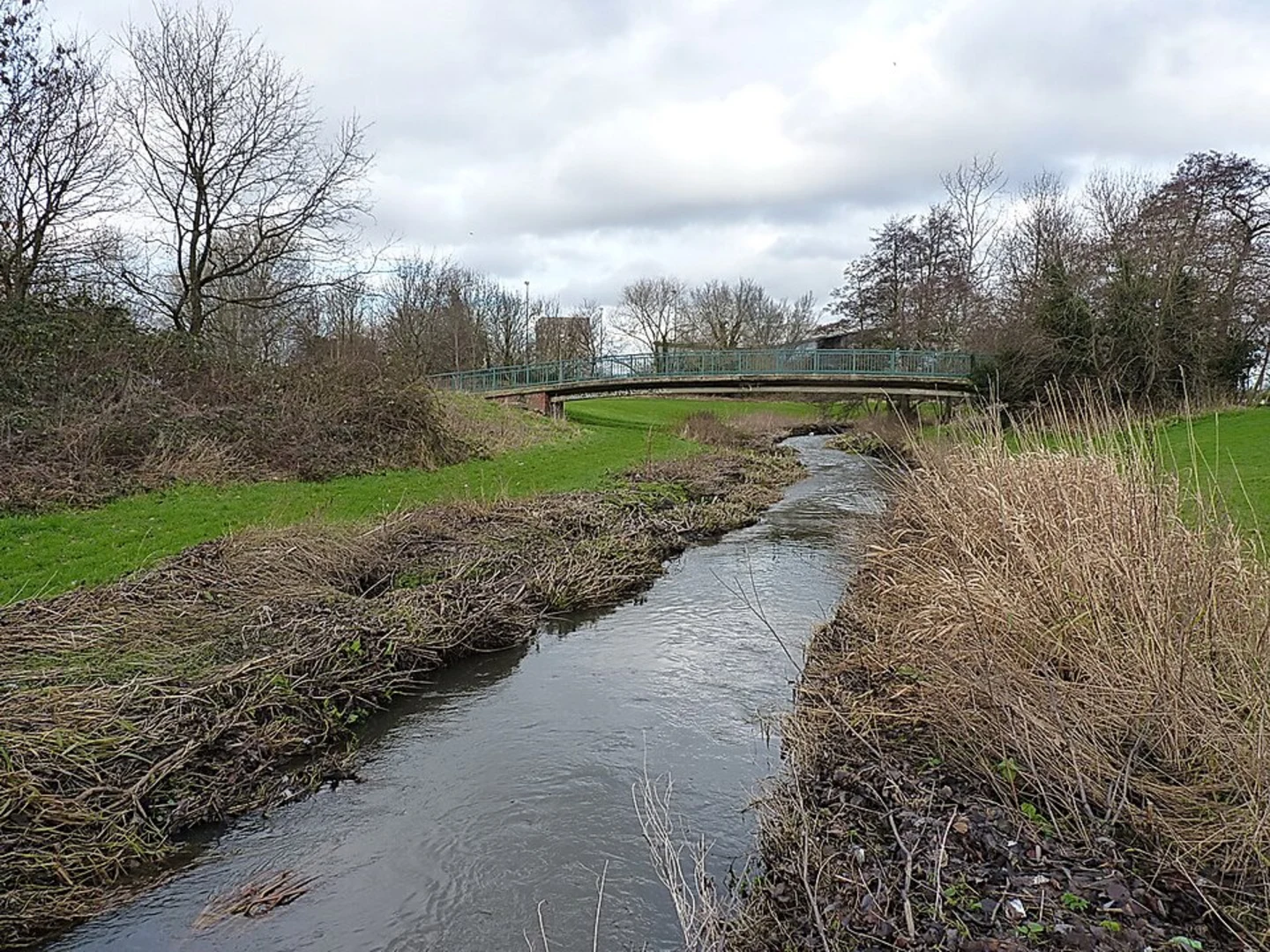 An image depicting the trail Marston Green Park Loop and its surrounding area.