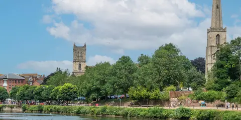 An image depicting the trail Worcester to Birmingham Canal Walk and its surrounding area.