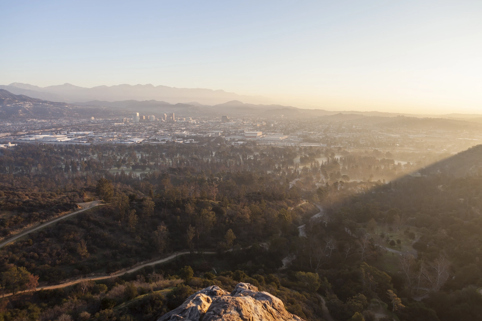 An image depicting the trail Bee Rock, Upper and Lower Old Zoo Loop Trail and its surrounding area.