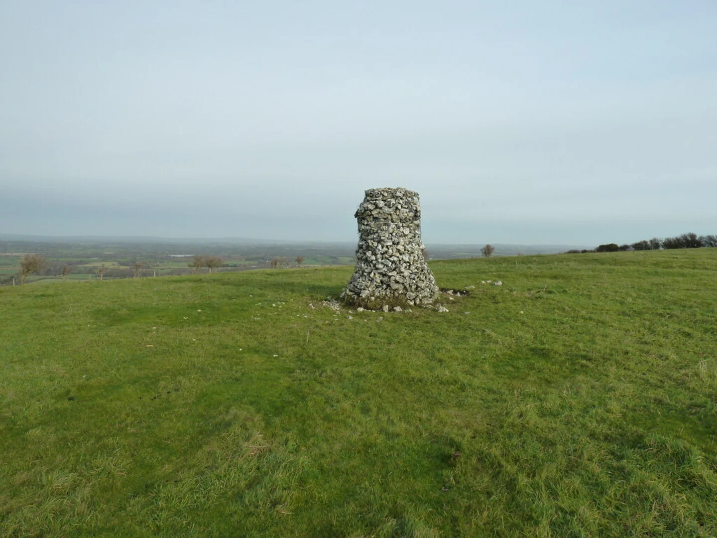 An image depicting the trail Mount Caburn, Oxteddle Bottom and Malling Down Nature Reserve Loop and its surrounding area.