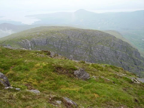 An image depicting the trail Knockowen and Glenkeel Top Loop and its surrounding area.