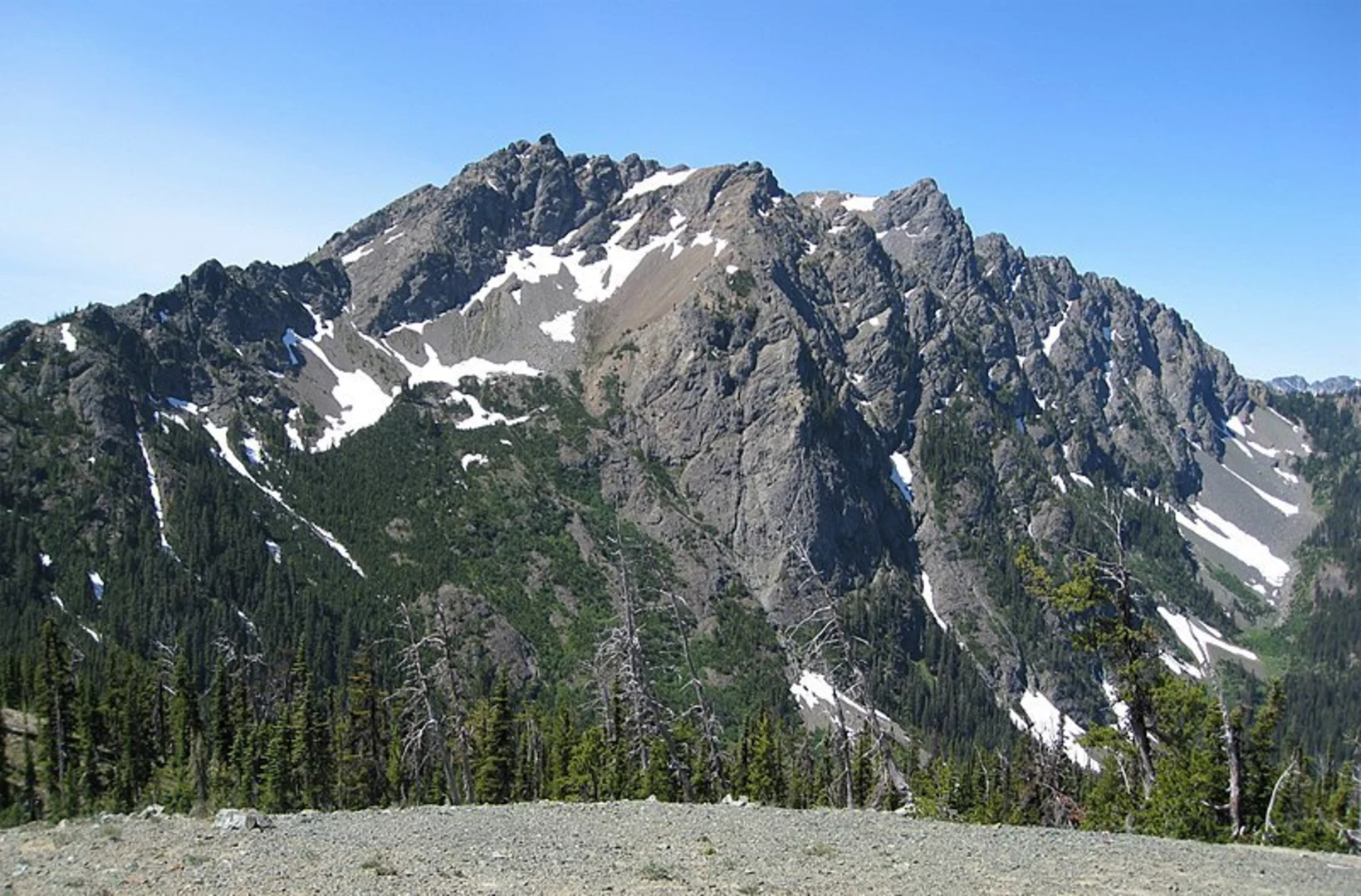 An image depicting the trail Hawkins Mountain via Boulder De Roux Trail and its surrounding area.
