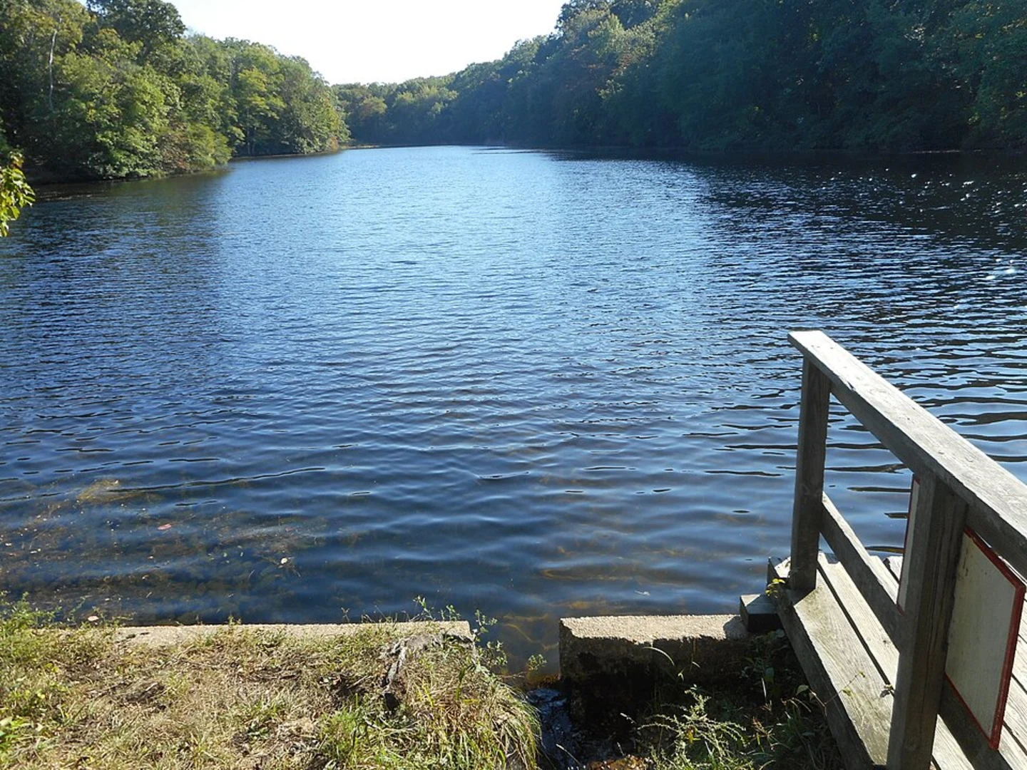 An image depicting the trail Cables Lake Trout Pond Loop Trail and its surrounding area.