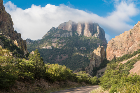 An image depicting the trail Window View Trail and its surrounding area.