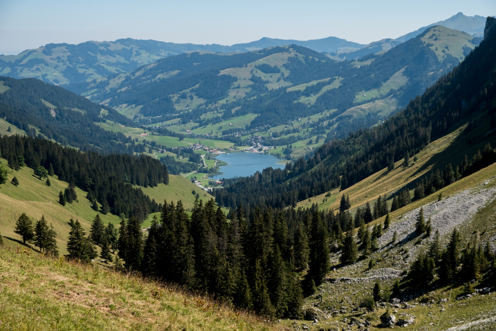 An image depicting the trail Schwarzsee-Stafel - Nr 123 and its surrounding area.