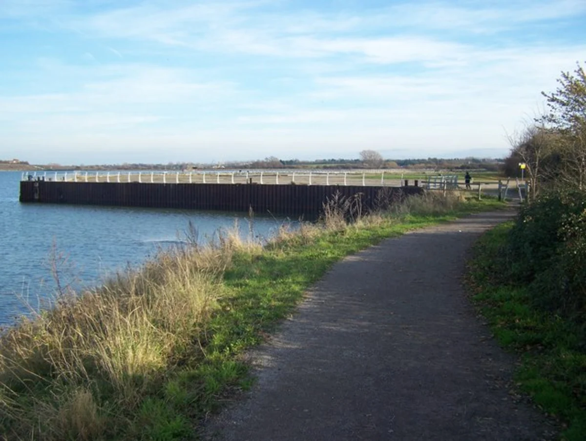 Rainham to Rochester Walk