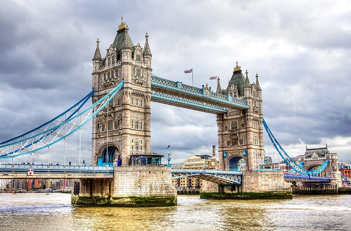 Woolwich Dockyard to Tower Bridge Walk