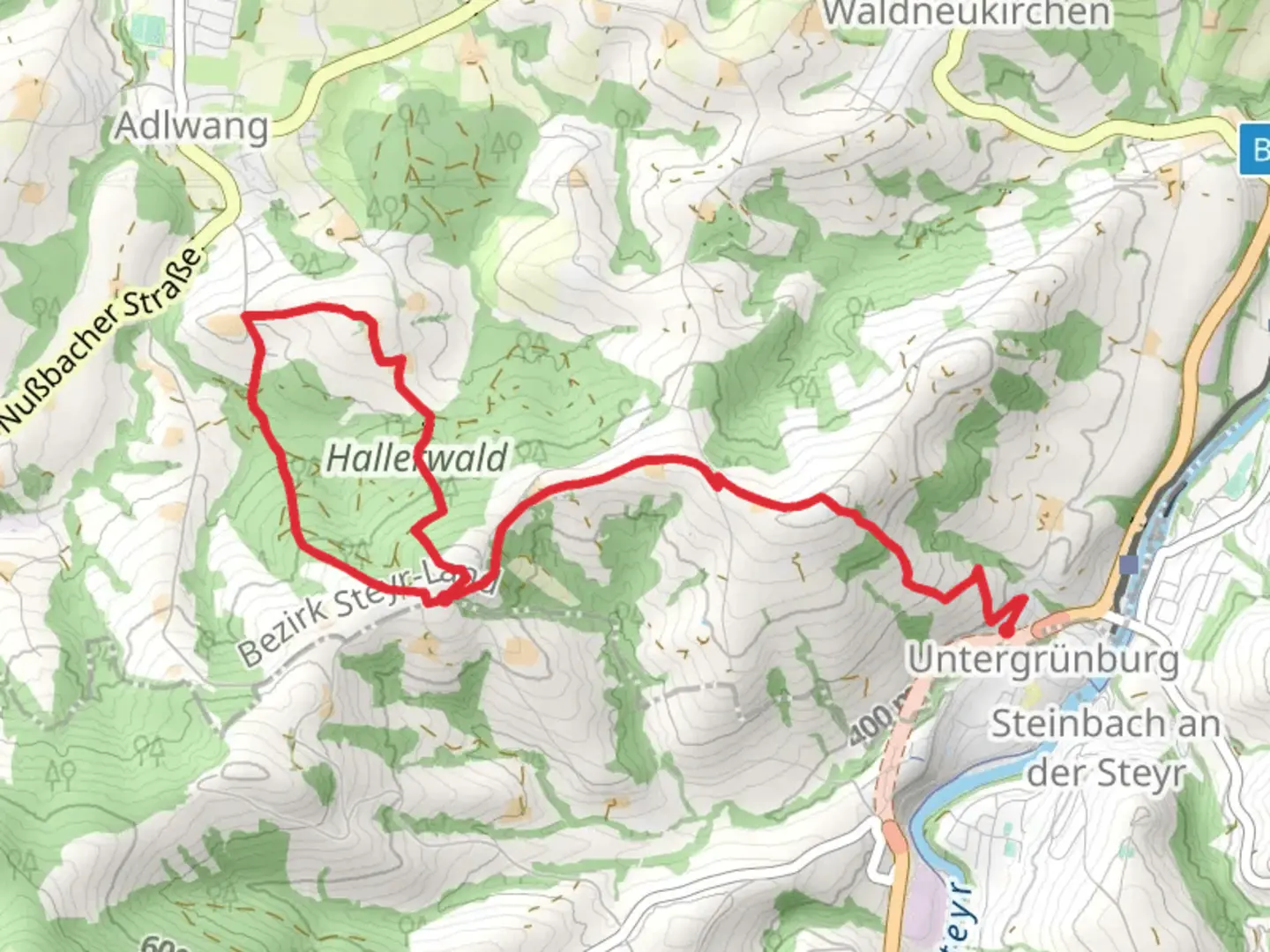 An image depicting the trail Linden - und Hallerwaldweg and its surrounding area.