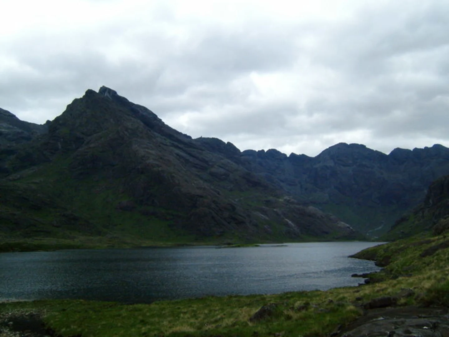 An image depicting the trail Dubhs Ridge and An Garbh-Choire Walk and its surrounding area.