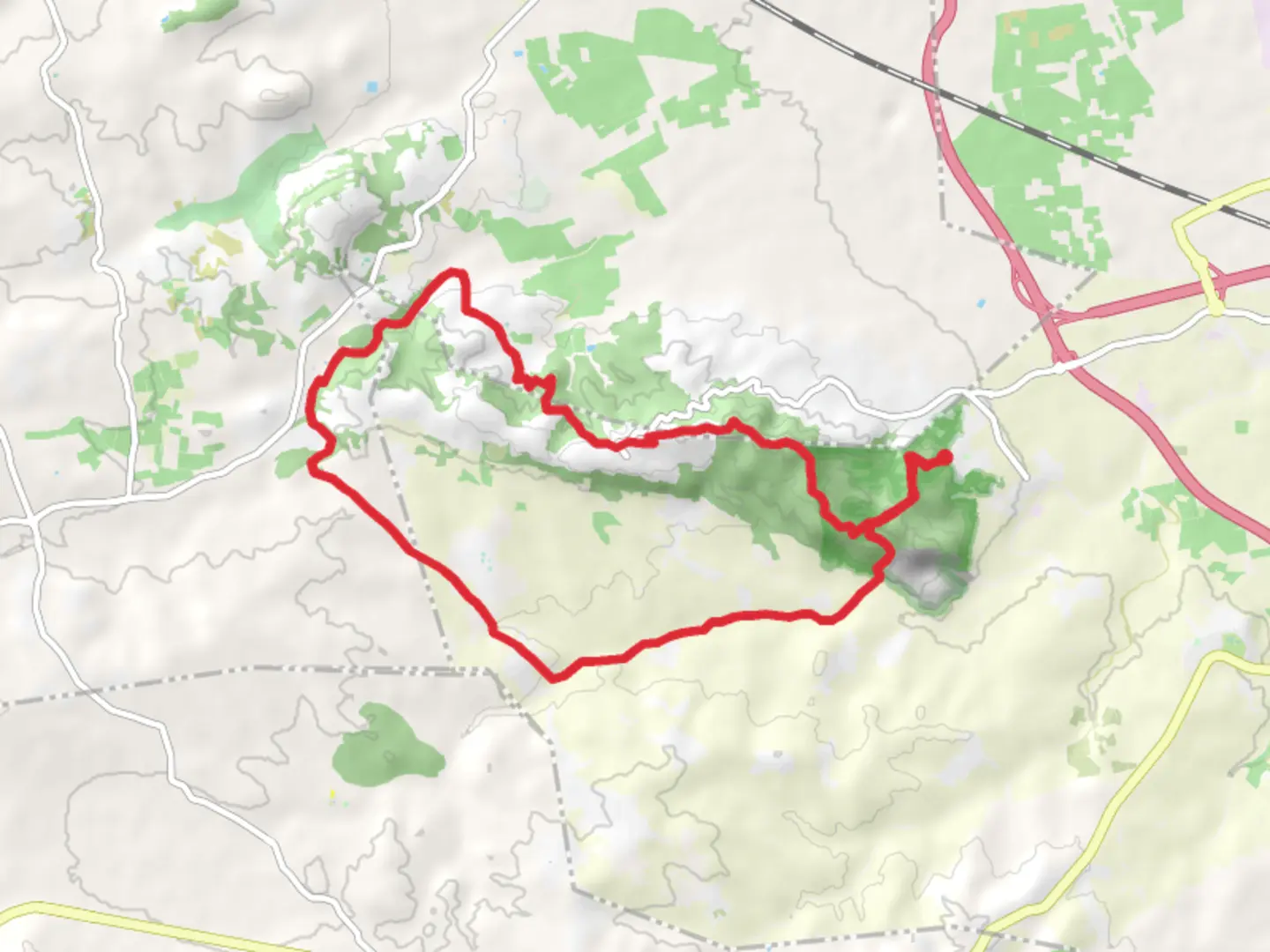 An image depicting the trail The Serra Perenxisa PR CV 162 and its surrounding area.