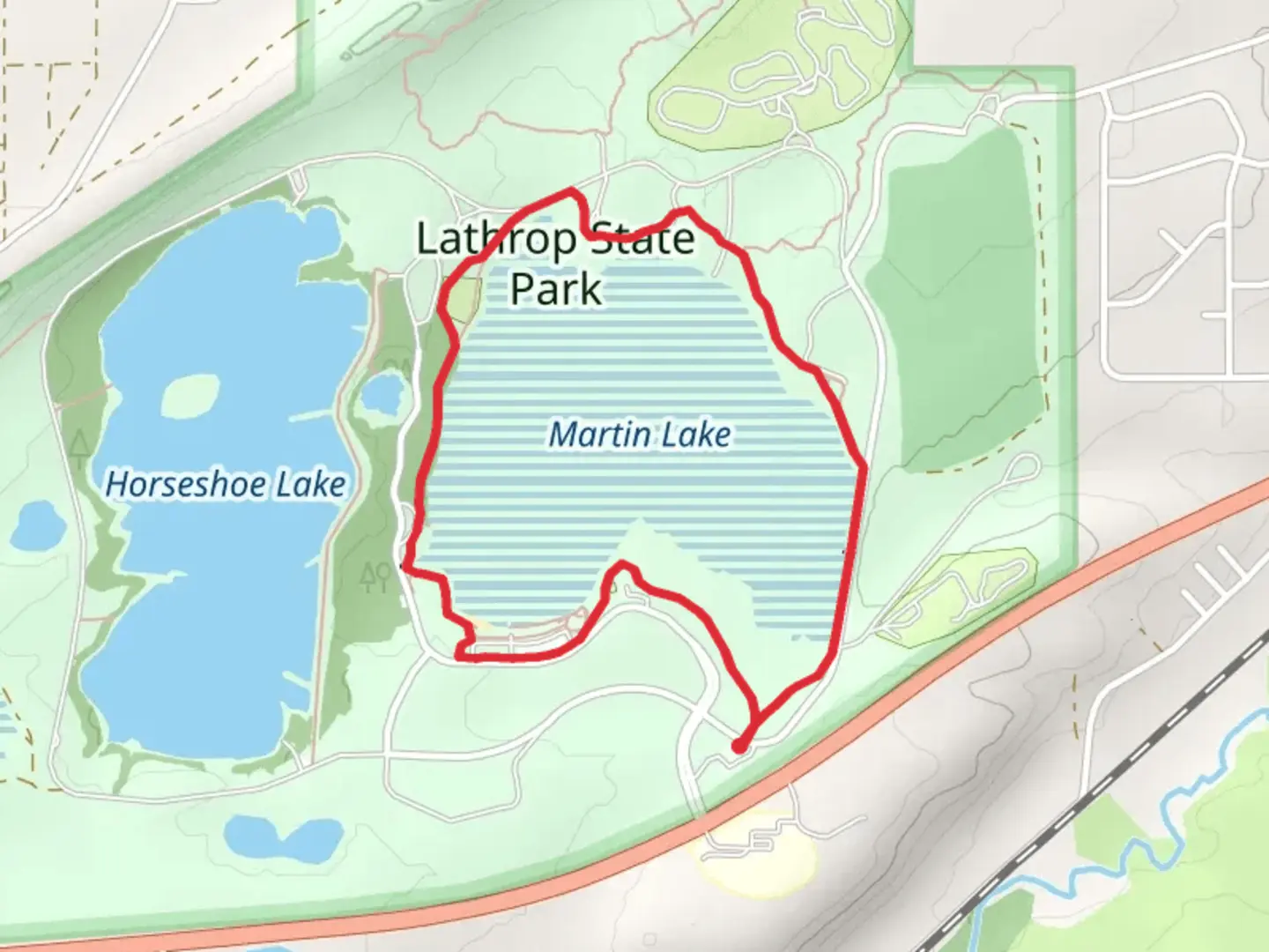 An image depicting the trail Martin Lake - Cuerno Verde Loop Trail and its surrounding area.