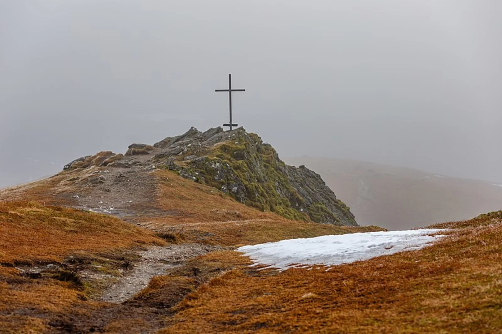 An image depicting the trail Ben Ledi and Benvane Loop via Glen Finglas Reservoir and its surrounding area.