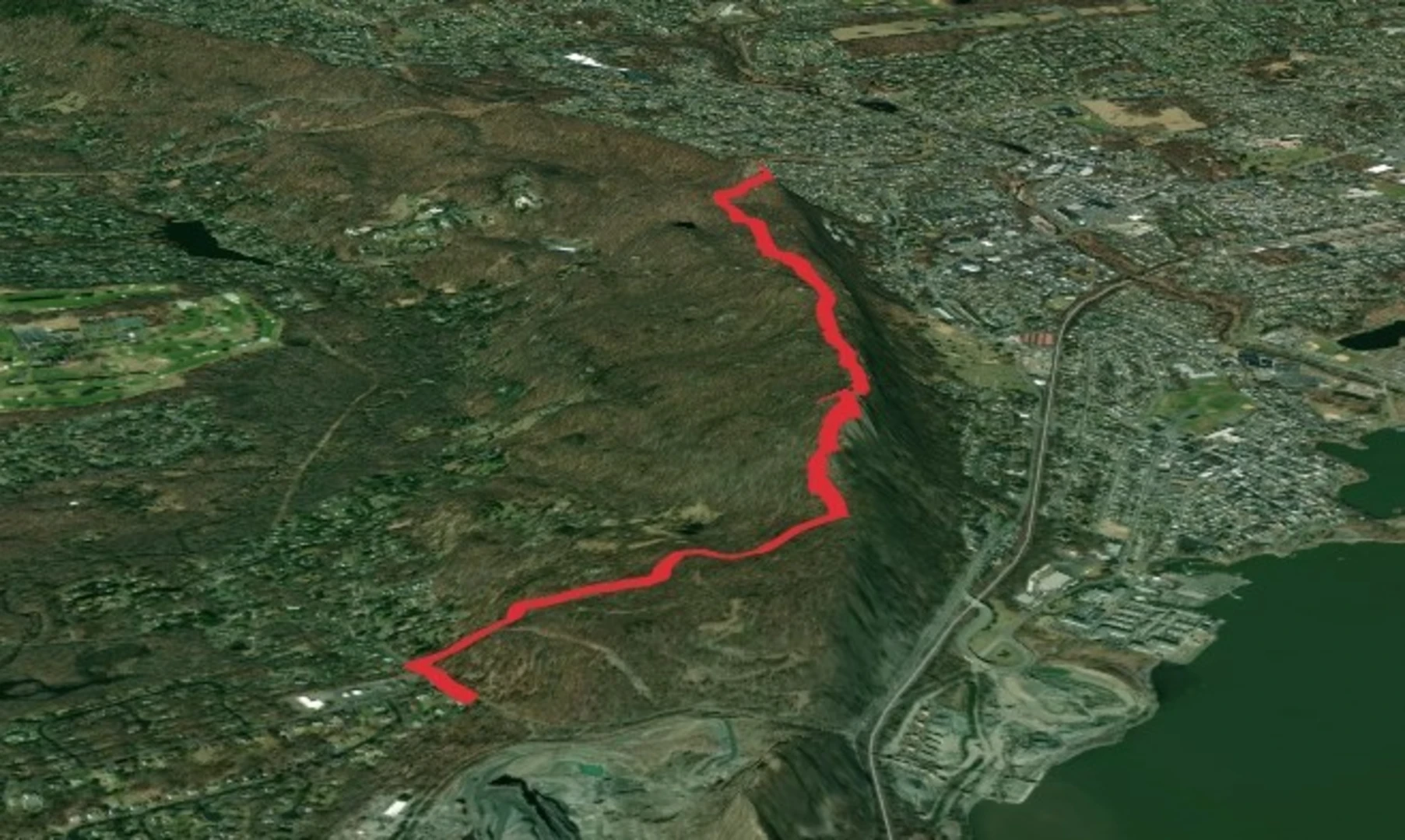 An image depicting the trail High Tor Trail and its surrounding area.