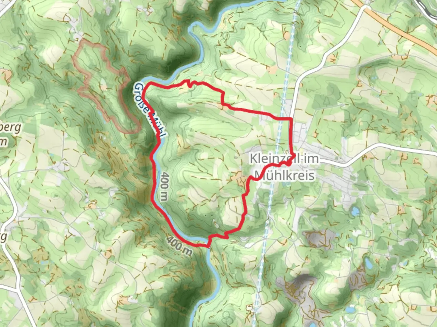 An image depicting the trail Kohlstätter Loop and its surrounding area.