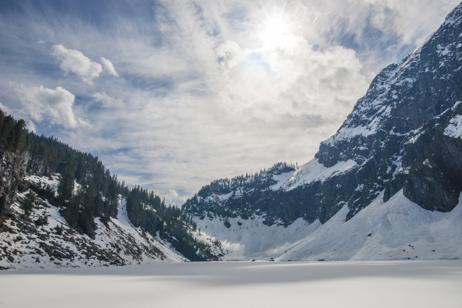 An image depicting the trail Lake Serene Trail and its surrounding area.