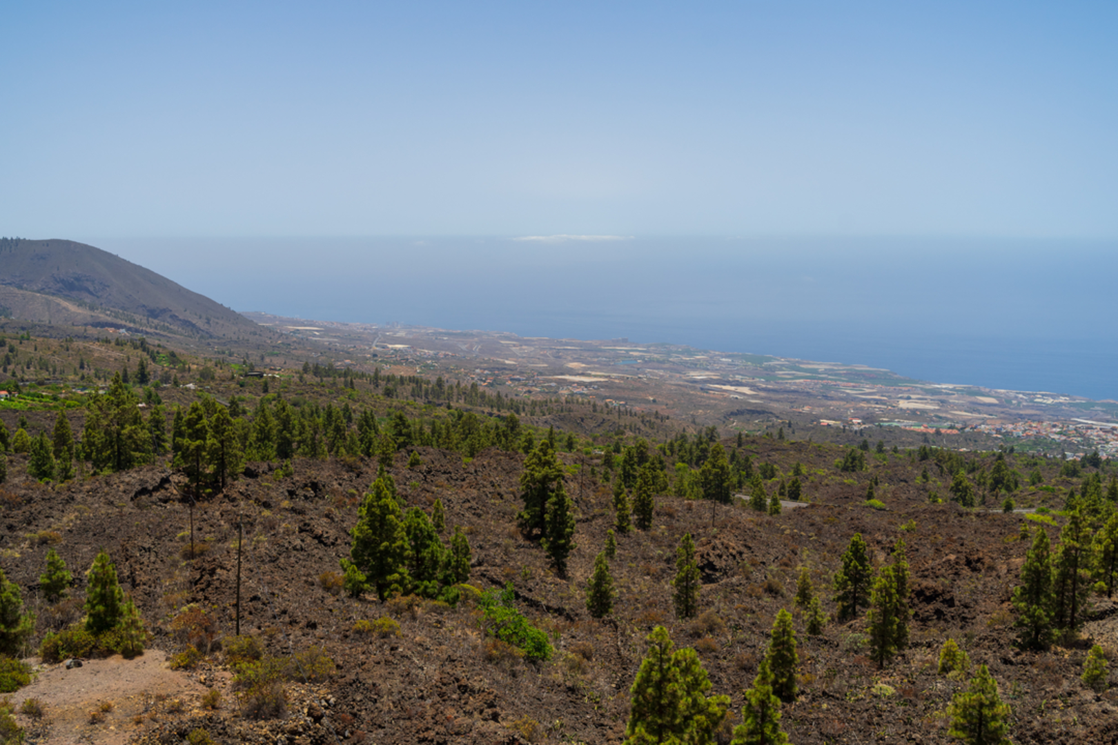 An image depicting the trail Chío - Vera de Erques PR TF 69 and its surrounding area.