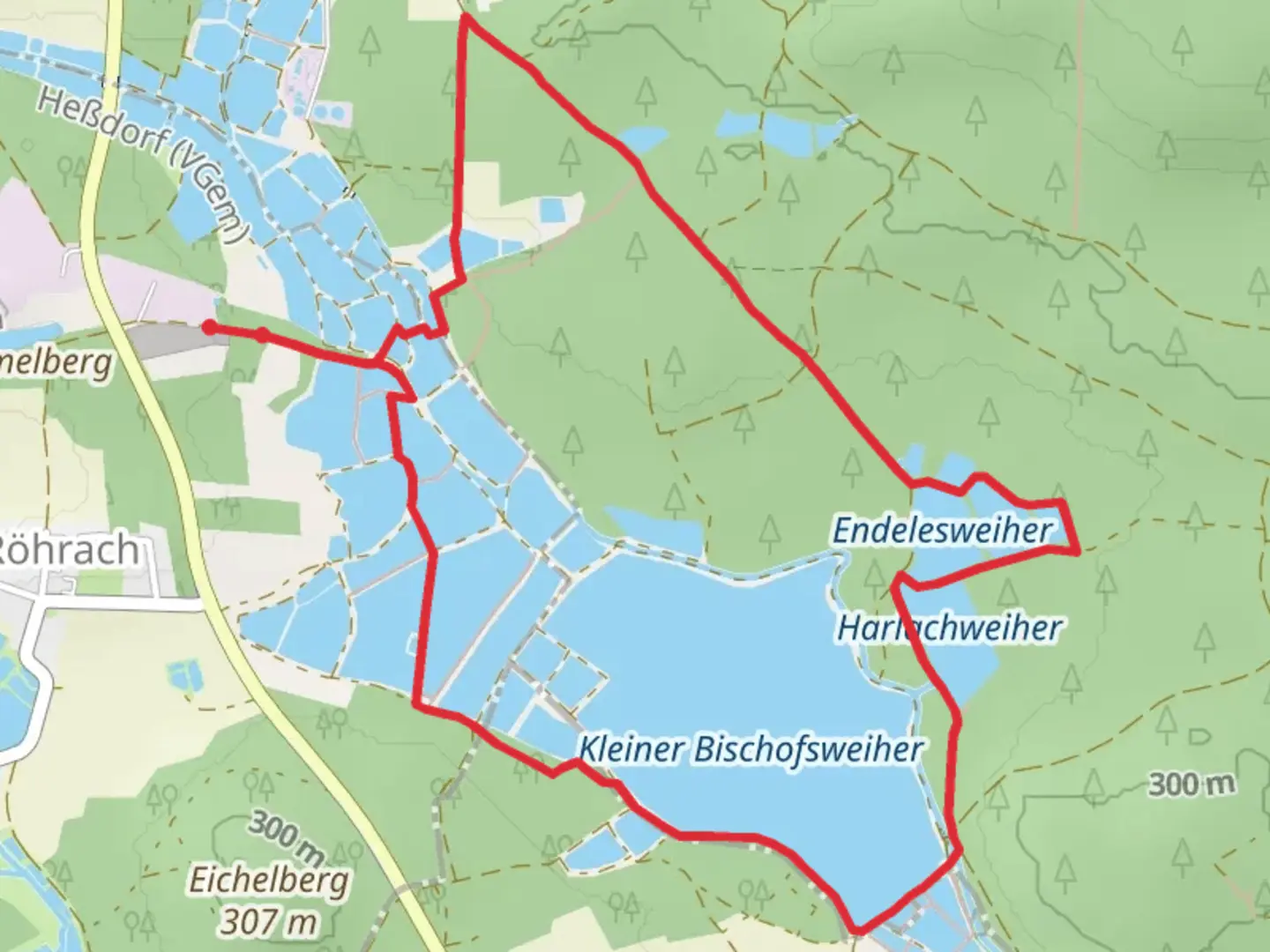 An image depicting the trail Kleiner Bischofsweiher Loop and its surrounding area.