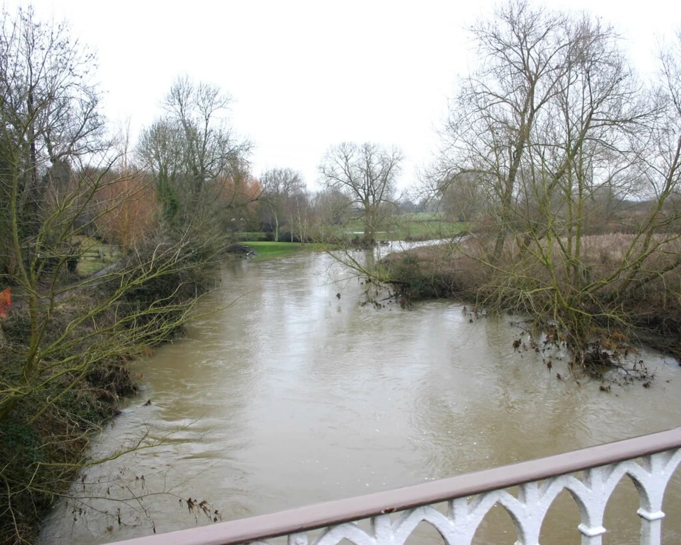 An image depicting the trail Hampton Lucy Loop and its surrounding area.