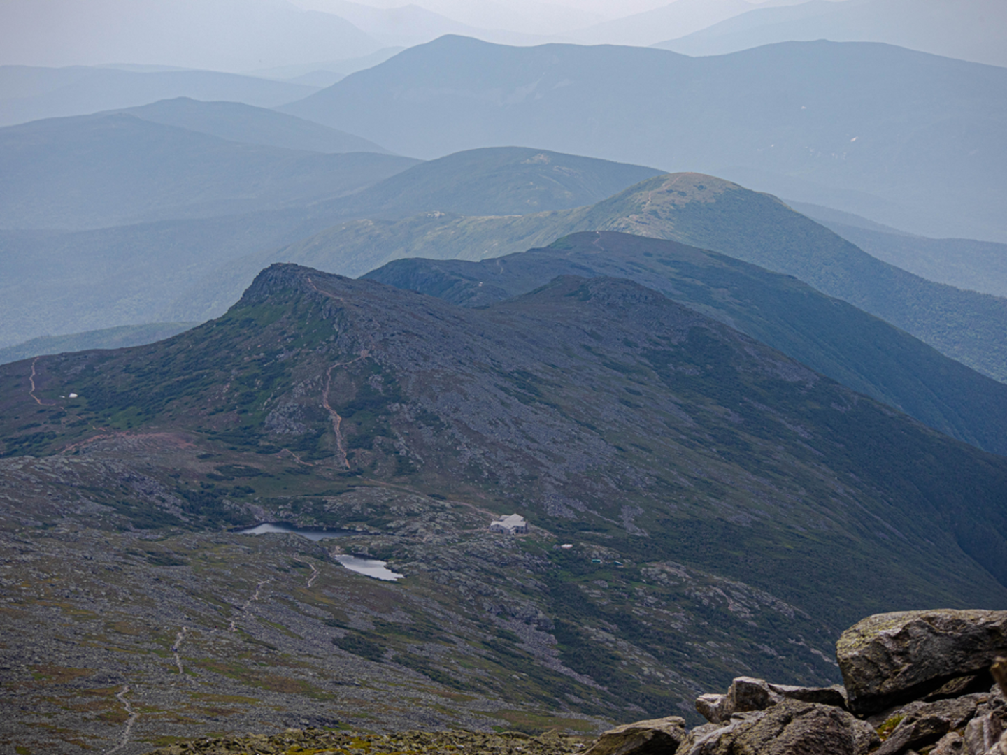 An image depicting the trail Mount Monroe via Appalachian Trail and its surrounding area.