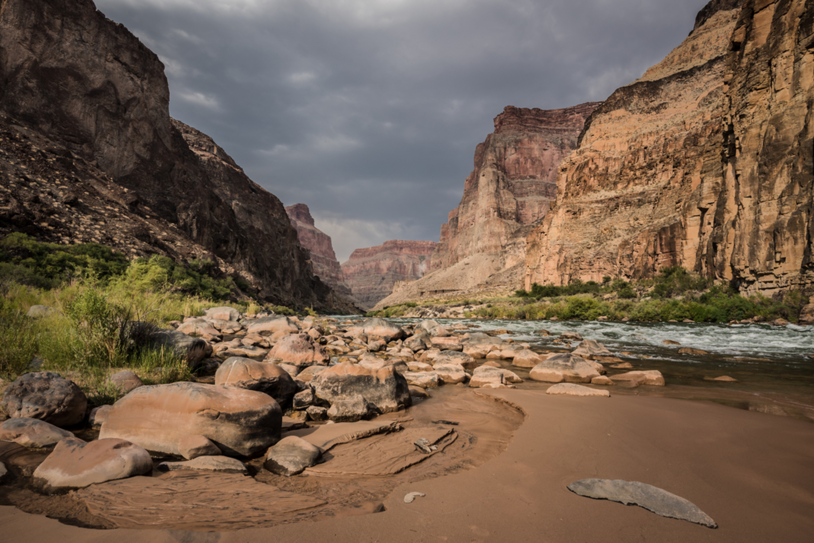 An image depicting the trail Lava Falls Trail and its surrounding area.