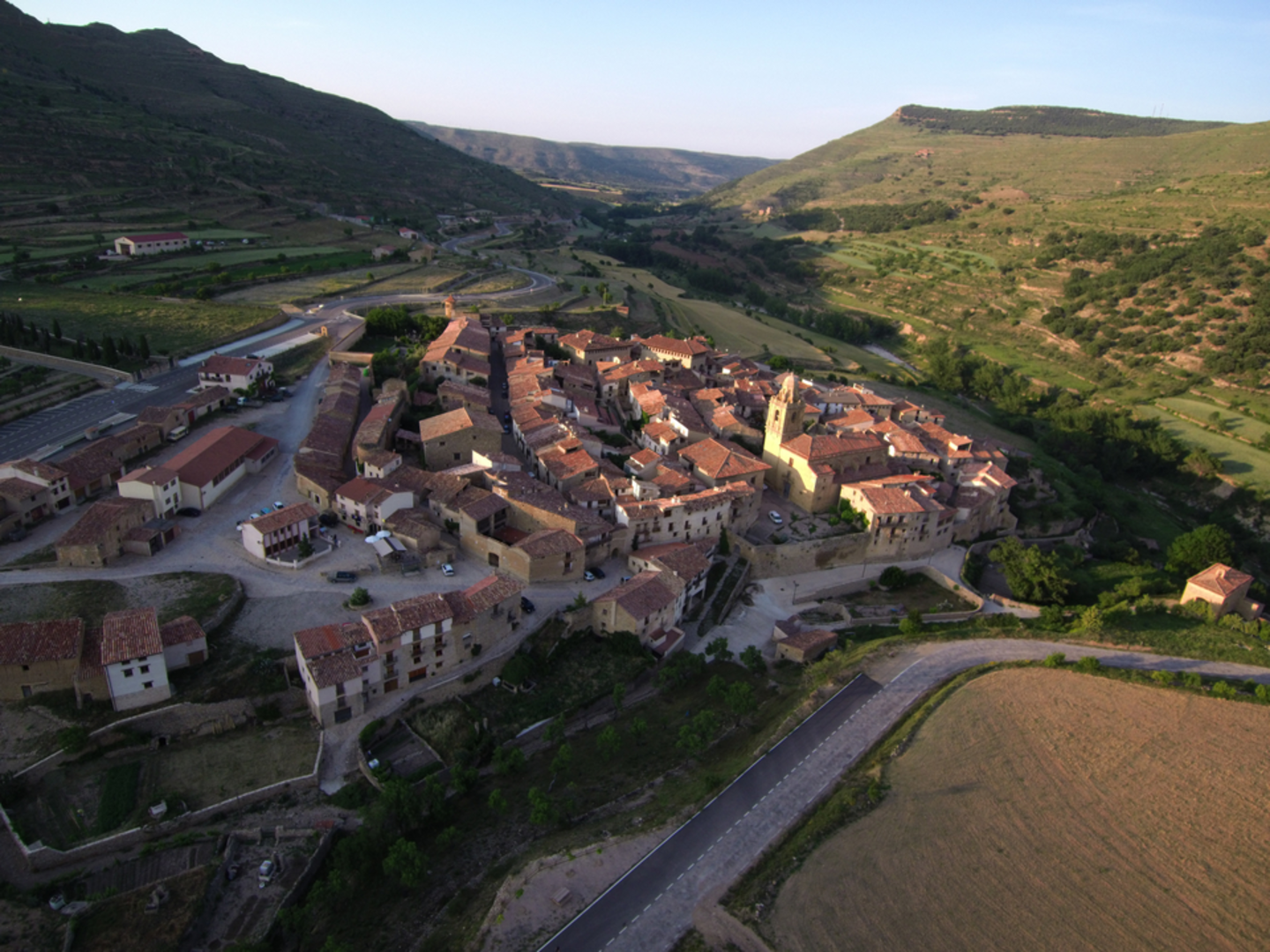 An image depicting the trail Mirambel PR TE 86 and its surrounding area.