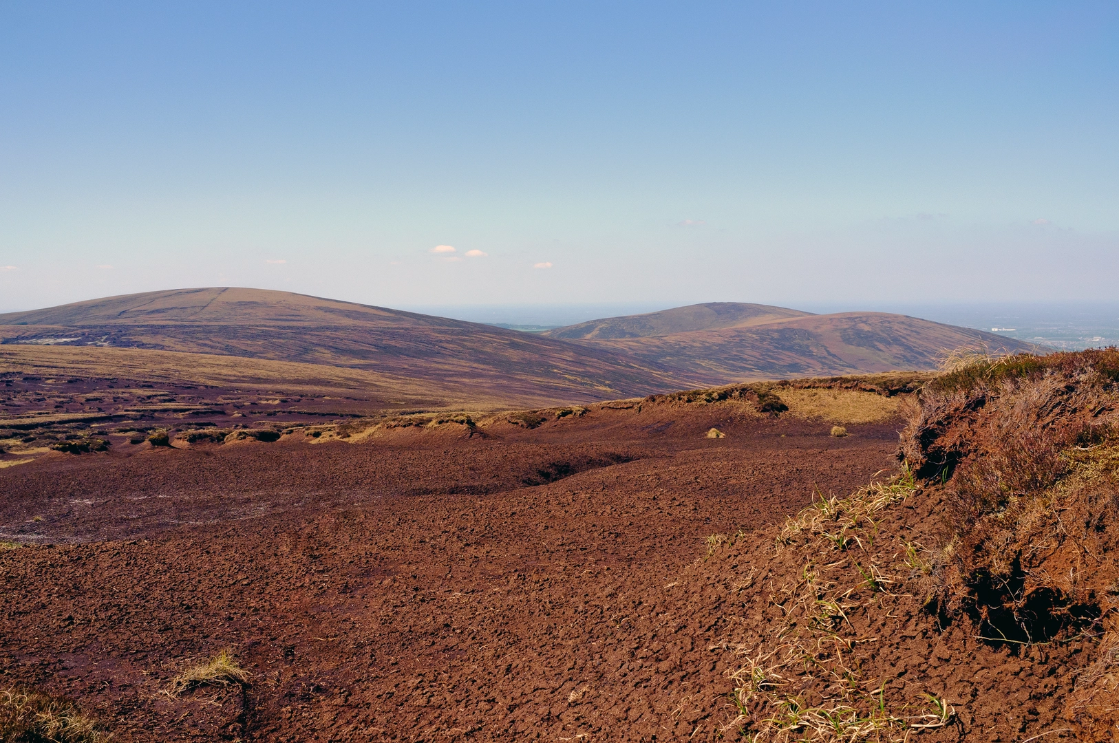 An image depicting the trail Seefingan Four Peaks Loop and its surrounding area.
