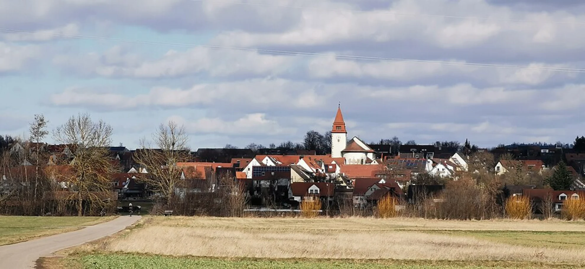 An image depicting the trail Neckar Walk and its surrounding area.