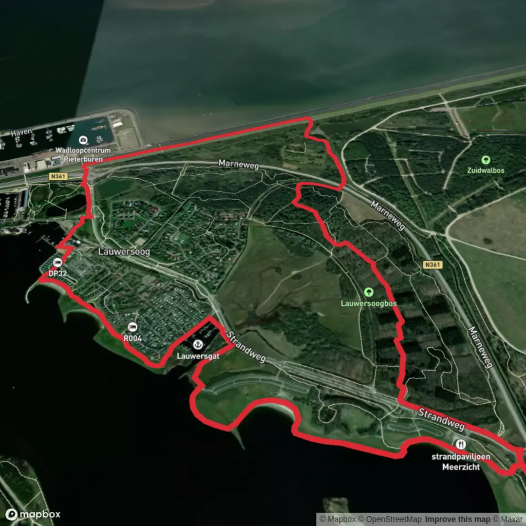 An image depicting the trail New Robbengat and Lauwersoogbos Loop and its surrounding area.