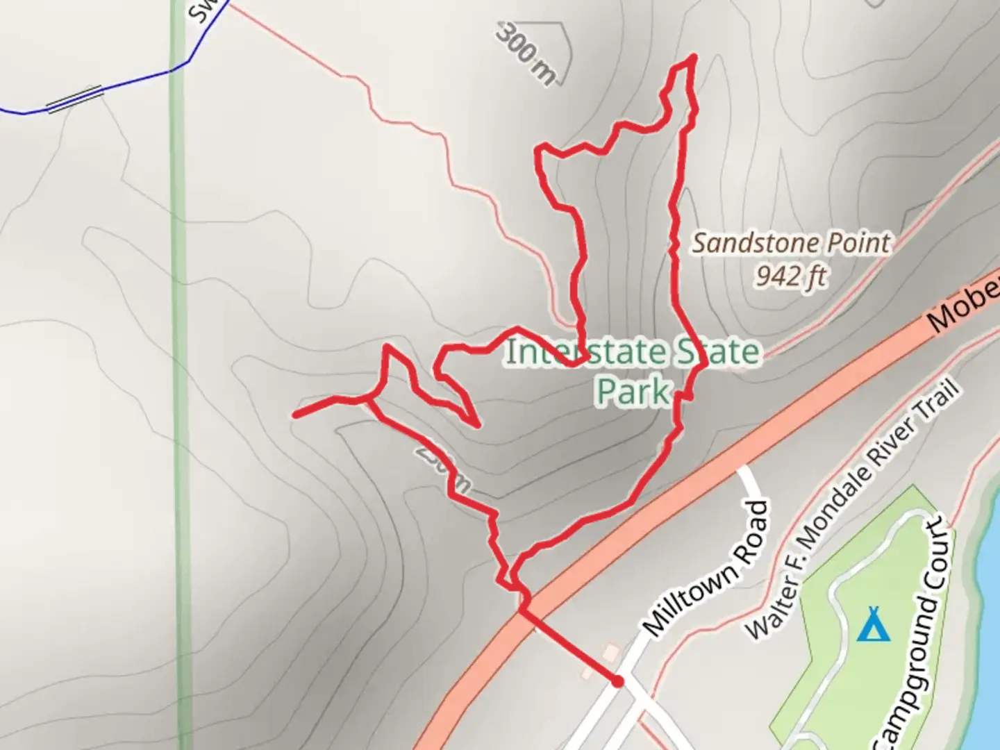 An image depicting the trail Sandstone Bluffs Loop Trail and its surrounding area.
