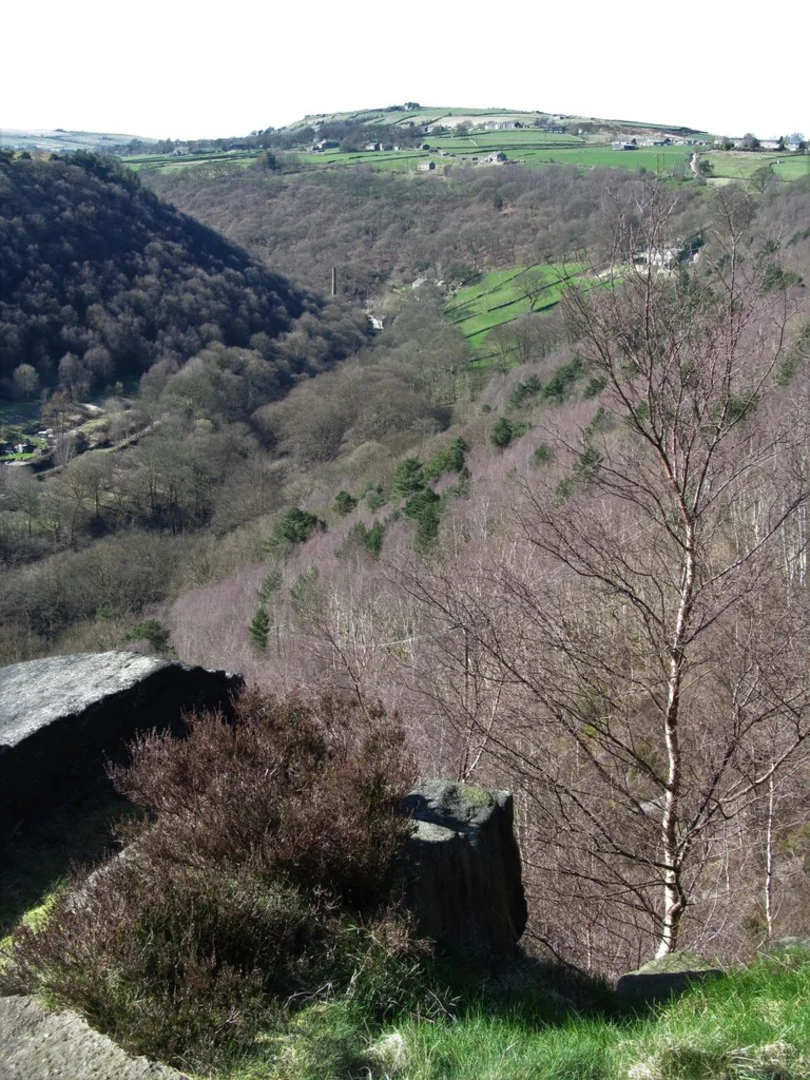 An image depicting the trail Hebden Bridge to Blackshaw Head Loop via River Calder and its surrounding area.