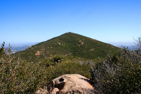 Pyles Peak via Cowles Service Road
