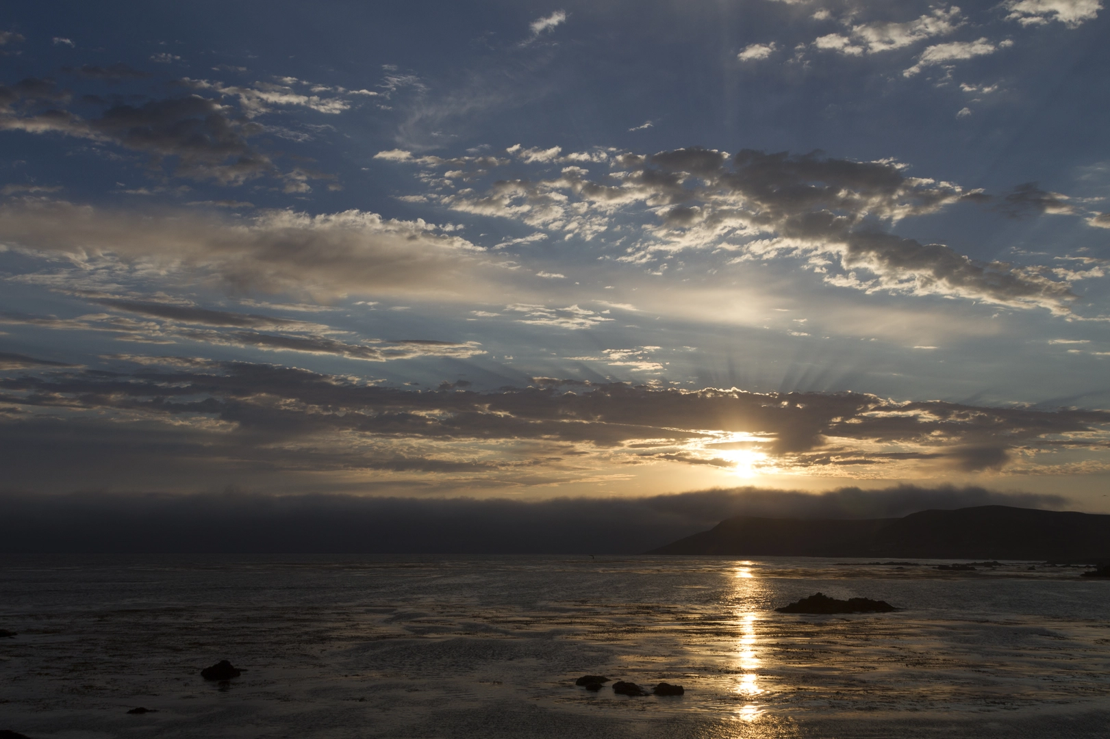 An image depicting the trail Cayucos Point from Cabrillo Highway and its surrounding area.