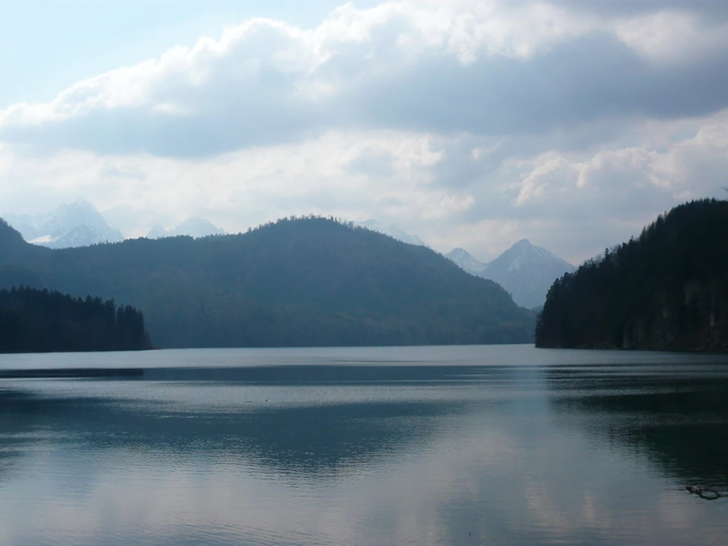 An image depicting the trail Alpsee Loop and its surrounding area.