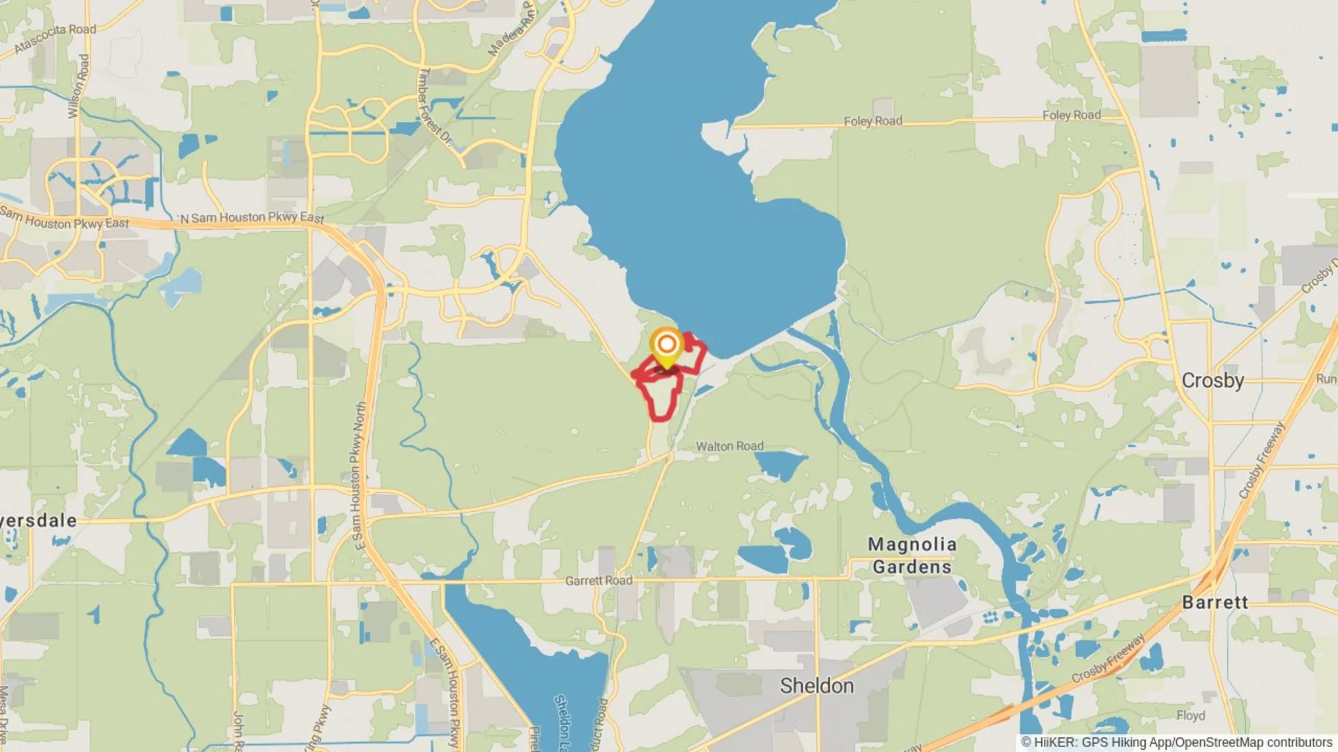 An image depicting the trail Alexander Deussen Park Loop and its surrounding area.