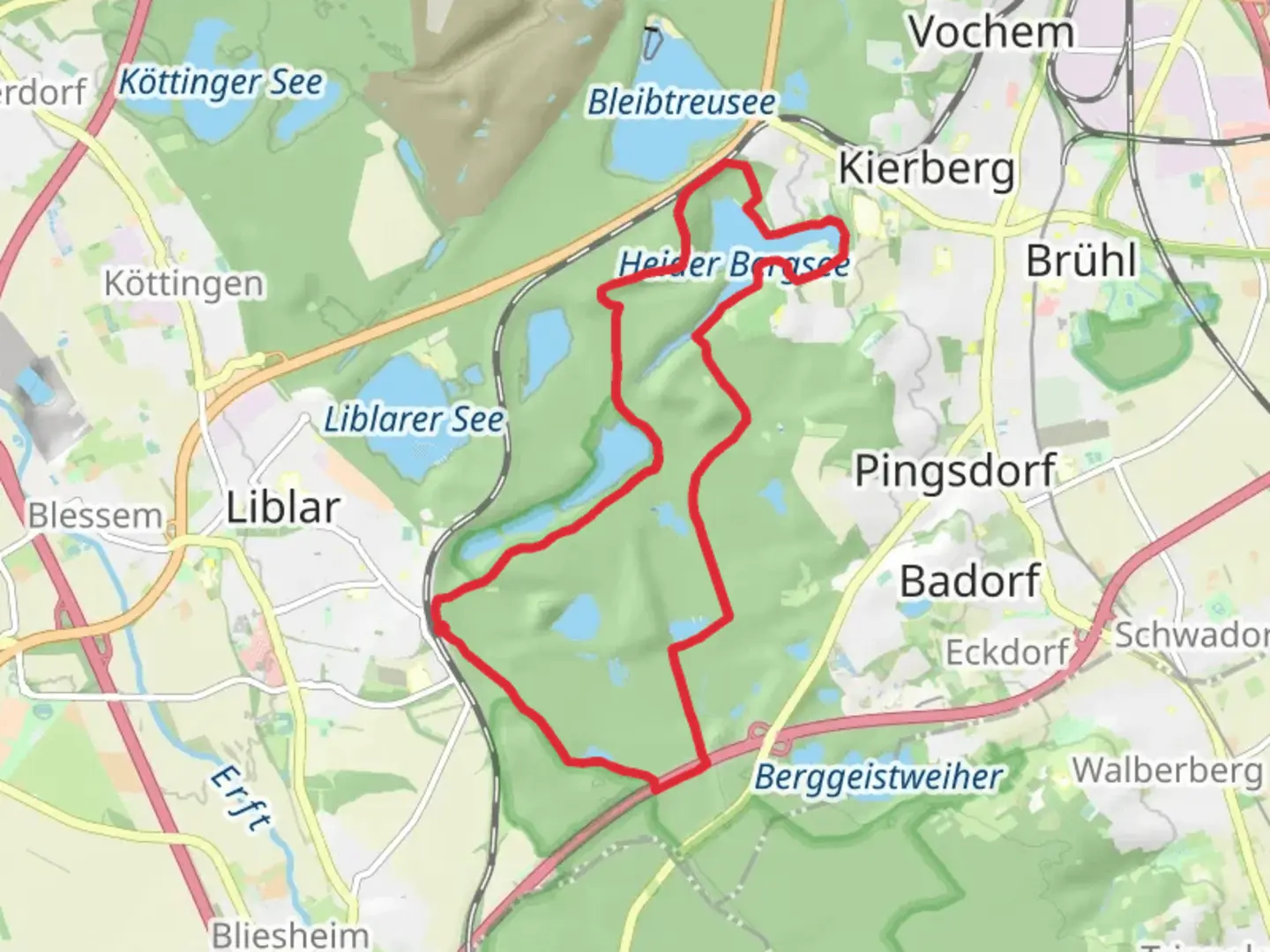 An image depicting the trail Donatussee and Heider Bergsee Loop and its surrounding area.